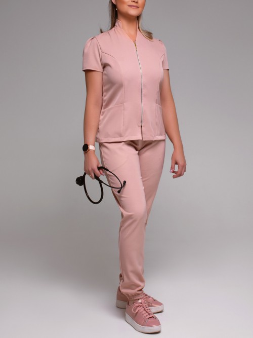 Mangas curtas levemente bufantes