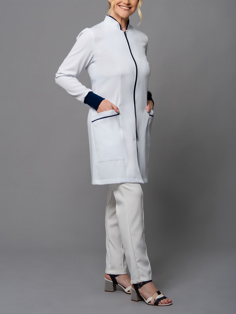 Branco Com Azul Marinho