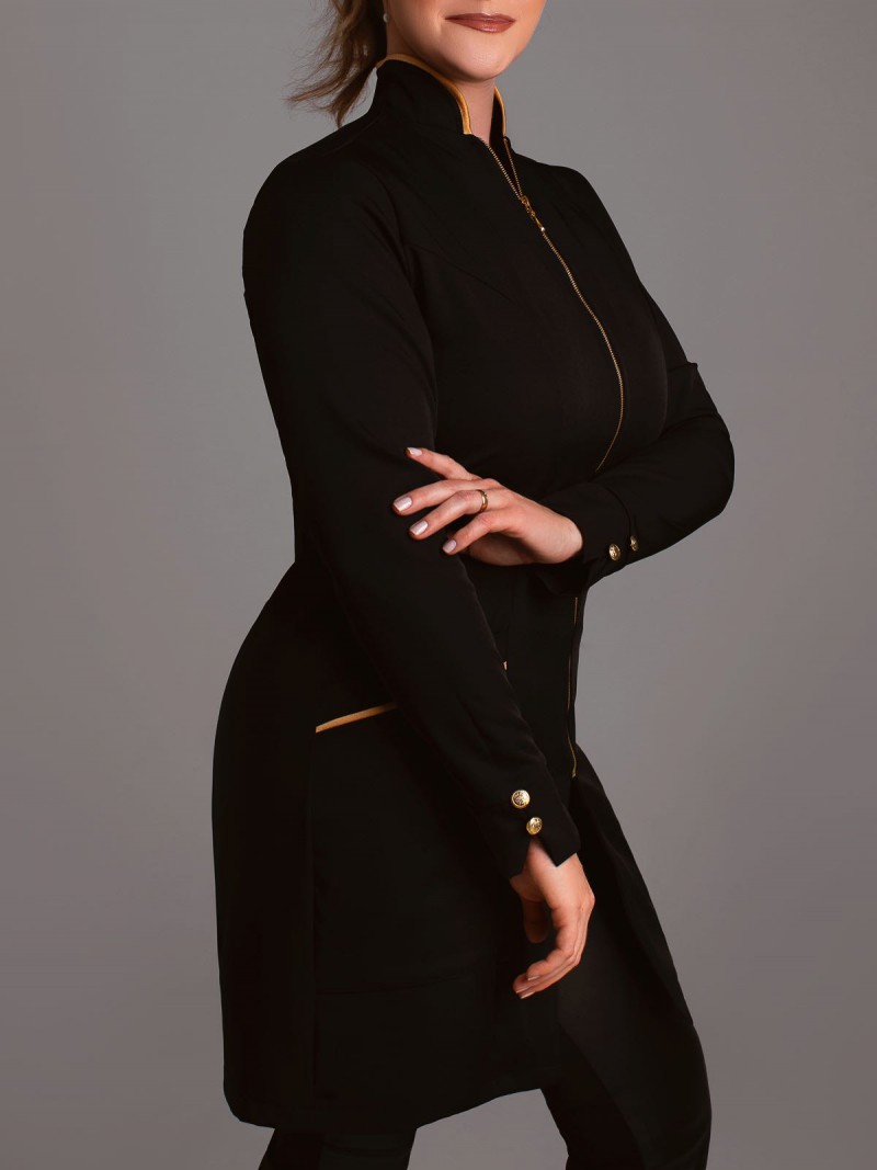 Preto Com Dourado (Botões E Zíper Dourados)