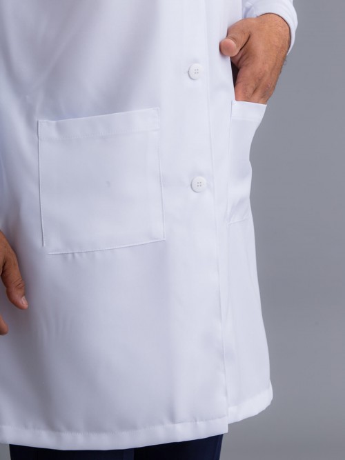 Jaleco Masculino Odonto - Detalhe de cinto nas costasPossui três bolsos